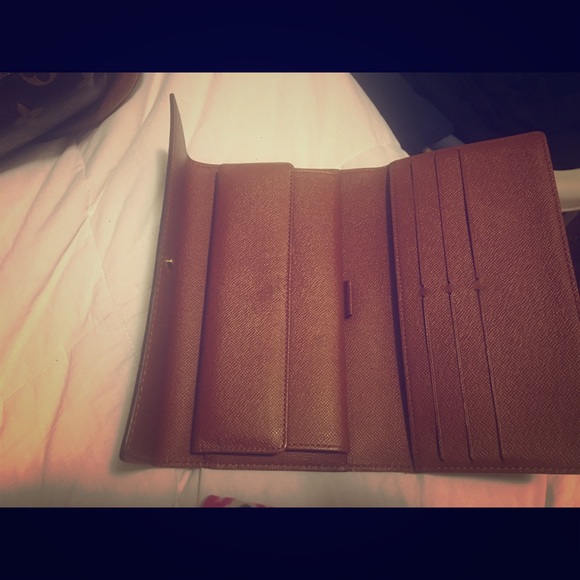 Purse - Picture 3 of 8